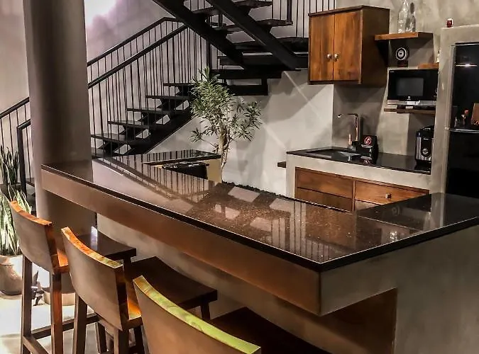 Extrosa Villa *